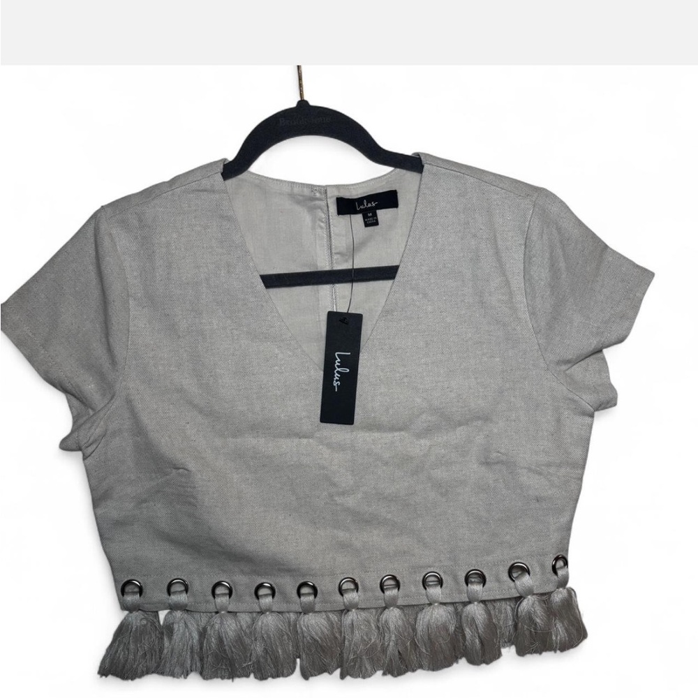 Lulu's beige Tassel Hem Crop Top NWT linen blend